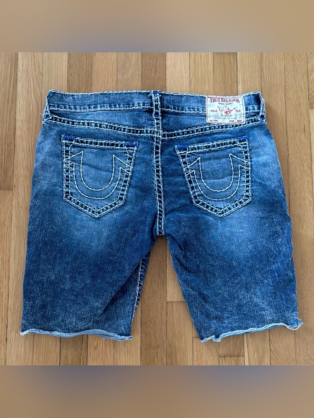 True Religion Ricky Shorts Relaxed 38 Distressed Jorts Contrast Stitching Blue
